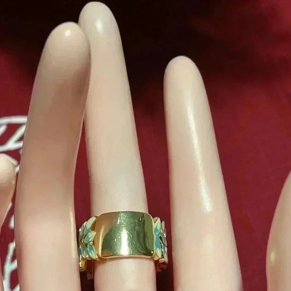 New 18k Yellow Gold Over Sterling Silver White Sapphires Ivy Leaf Band R… - Picture 6 of 6